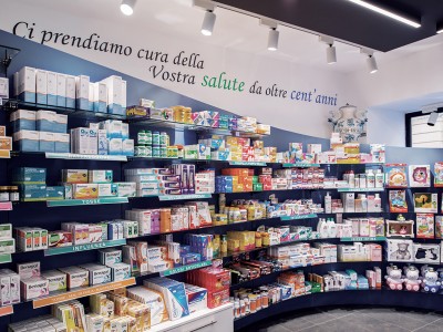 Superficie Espositiva Farmacia Garbarino, Genova Sestri
